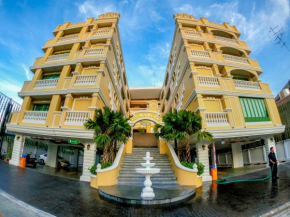 Siri Heritage Bangkok Hotel - SHA Extra Plus